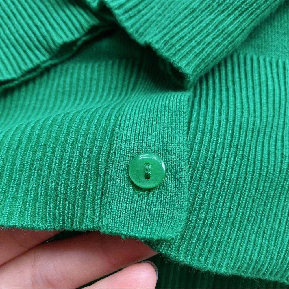 🍃 CASUAL SPRING GREEN KNIT CARDIGAN SWEATER!